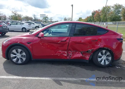 2022 Tesla Model Y Long Range Dual Motor All-Wheel Drive z USA, uszkodzony, nr VIN 7SAYGDEE1NF441562